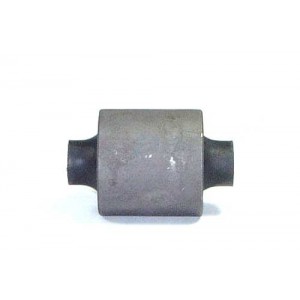 Casquillo trasero del tirante delantero - RBX101730